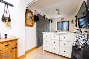 Bedroom- click for photo gallery